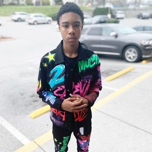 Meet your Posher, Aj